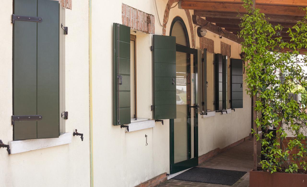הוילה Crespino Agriturismo Principe Pio מראה חיצוני תמונה