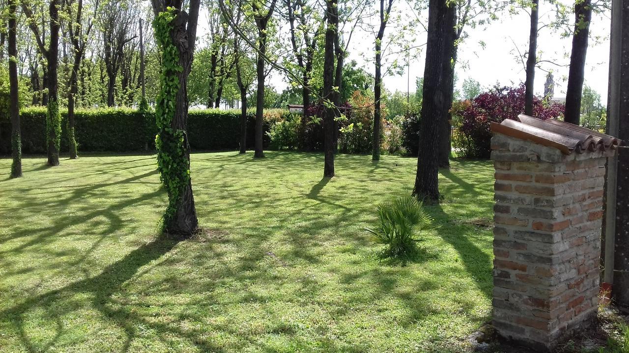 הוילה Crespino Agriturismo Principe Pio מראה חיצוני תמונה
