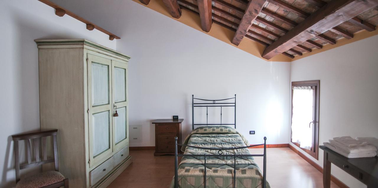 הוילה Crespino Agriturismo Principe Pio מראה חיצוני תמונה